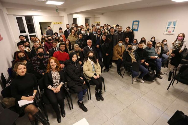 Başkan Kurt Öğrenci Kulüplerini Odunpazarı 3D Gençlik Festivaline Davet Etti